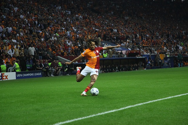 正式高挂9号球衣!勇士跟功勋悍将再见,库里用胜利送别!.